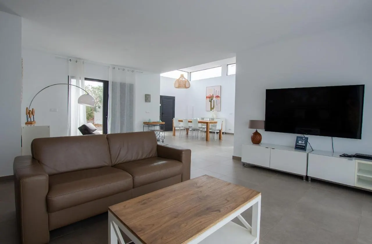 Villa Wind Wave 28A Heated & Shared Pool Lajares 0*,  Spanien