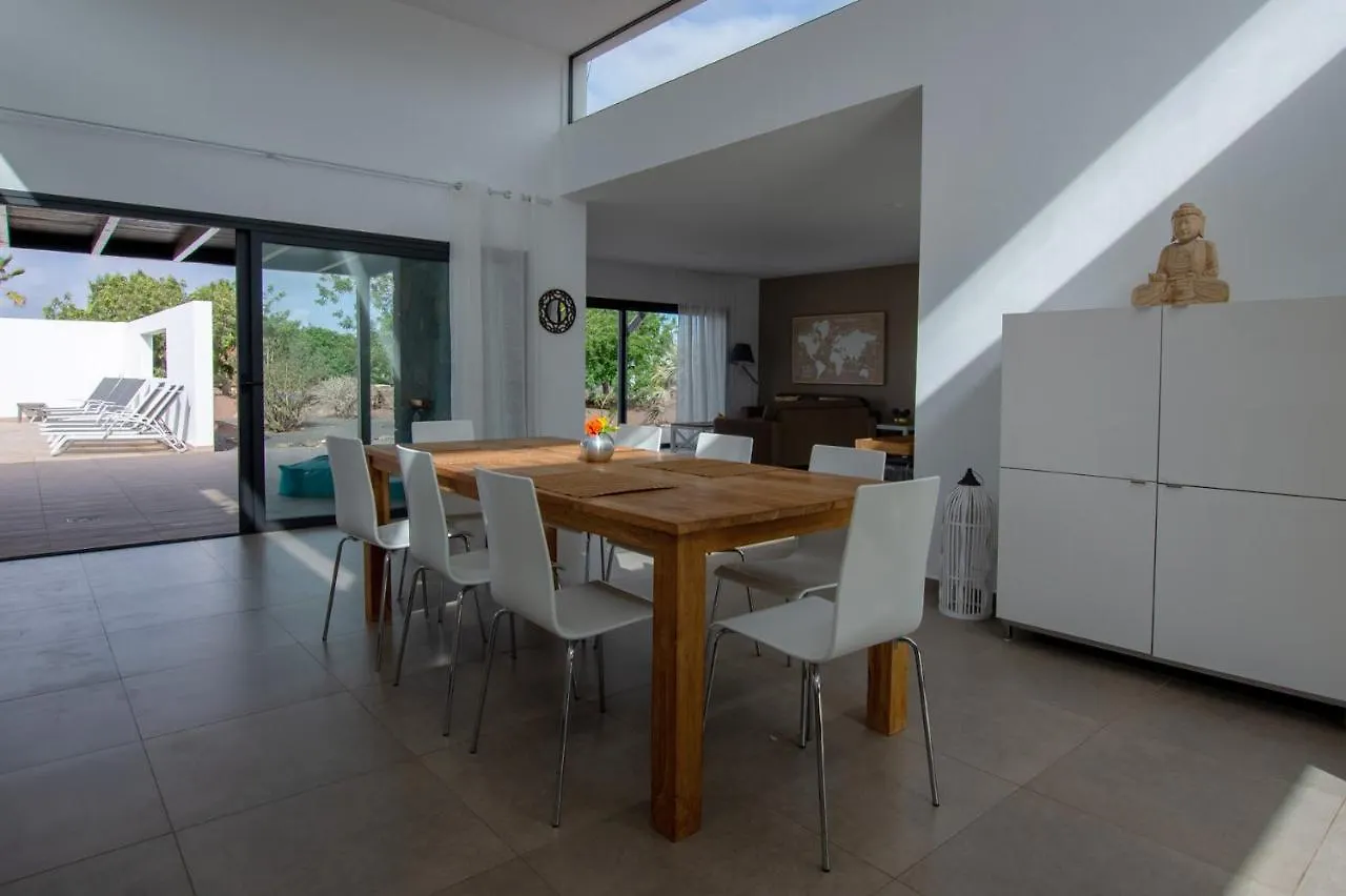 Villa Wind Wave 28A Heated & Shared Pool Lajares